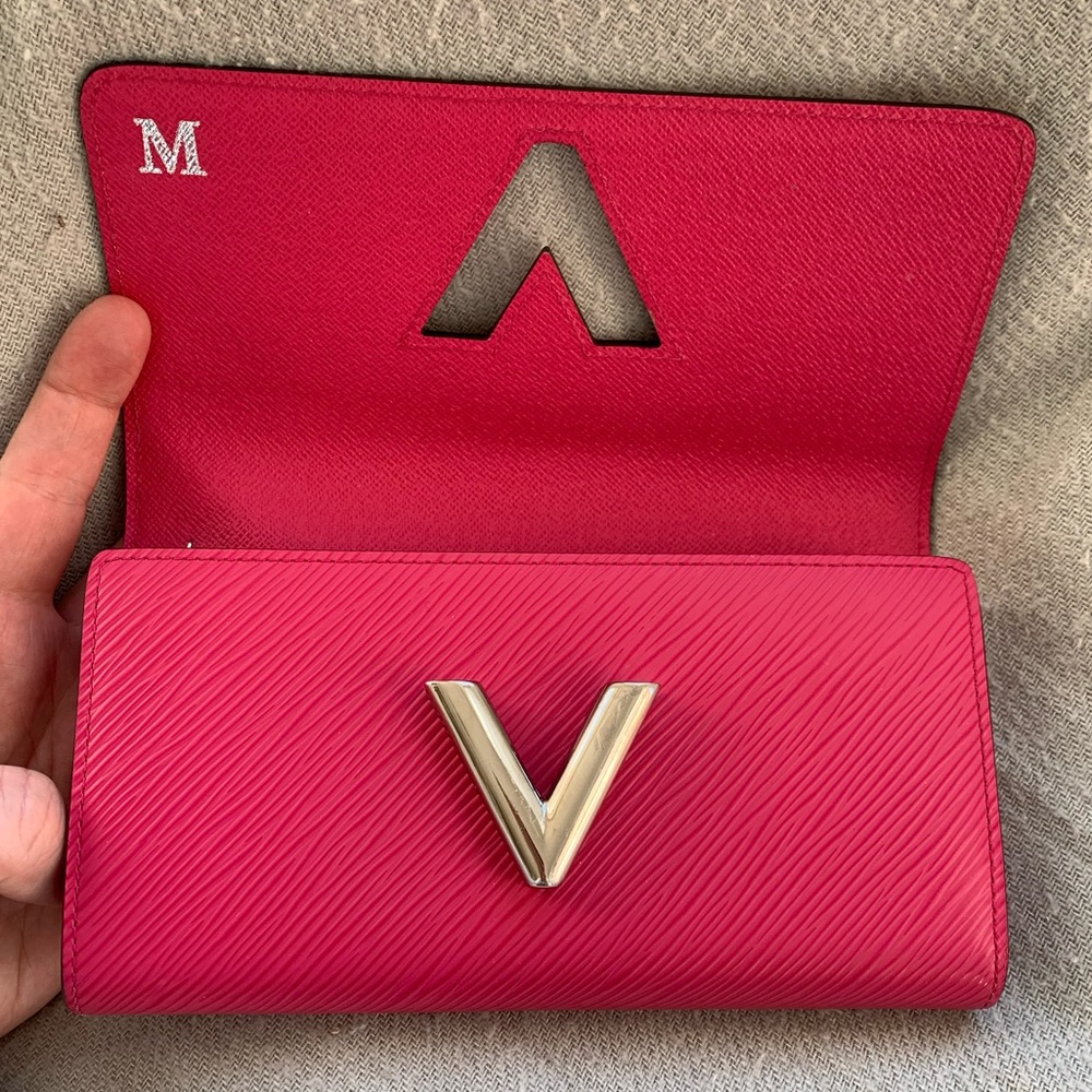 PRICE FIRM:Louis Vuitton Epi Twist Wallet Hot Pink - Picture 3 of 6
